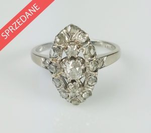 Pierścionek z brylantami 