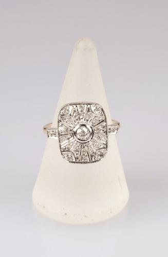 Diamonds ring, antique Warsaw, jewelry, old jewelry, Galeria Żak, art, antiques