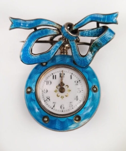 Brooch with a watch, Switzerland,1900 