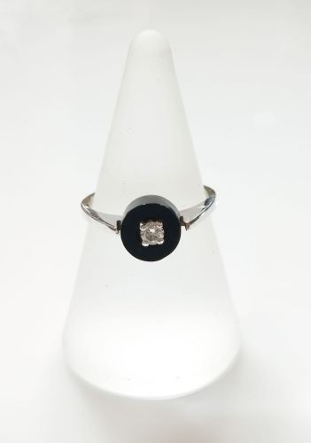 Onyx and diamond ring, antique Warsaw, jewelry, old jewelry, Galeria Żak, art, antiques