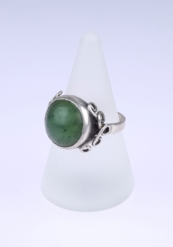 Nephrite ring, Warsaw, 1963-86, antique Warsaw, jewelry, old jewelry, Galeria Żak, art, antiques