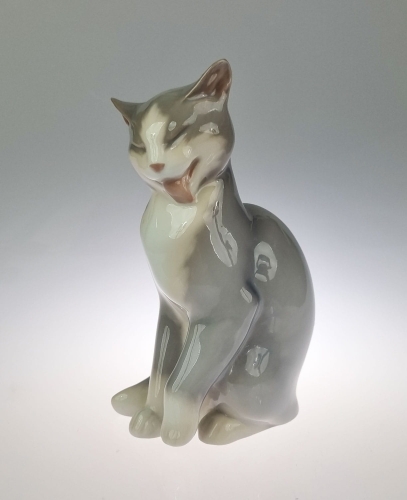 Svend Jespersen “Cat”, Bing & Grondahl, 1970 – 1983, antique Warsaw, antique porcelain, old porcelain, Galeria Żak, art, antiques
