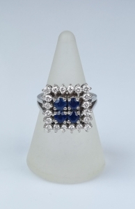 Sapphire and diamonds ring