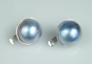 Pearl earrings