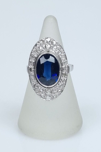 Sapphire  and diamonds ring, antique Warsaw, jewelry, old jewelry, Galeria Żak, art, antiques