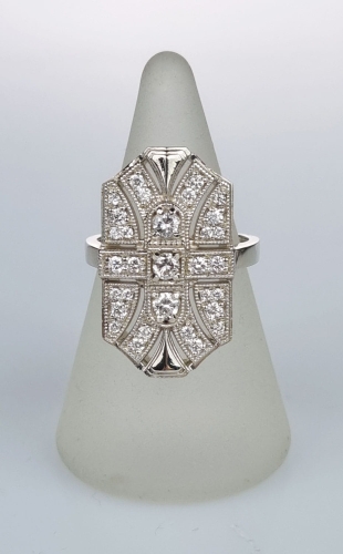 Diamonds ring, antique Warsaw, jewelry, old jewelry, Galeria Żak, art, antiques