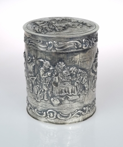 Tea caddy, 20th century 