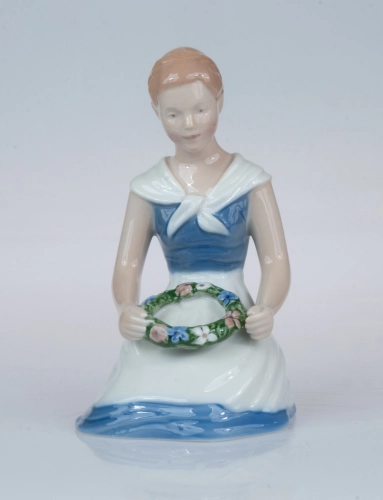 Girl with a wreath, Vita Birgitte Thymann, Bing & Grondahl, 1970-1983, antique Warsaw, antique porcelain, old porcelain, Galeria Żak, art, antiques
