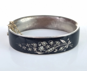 Enamel bracelet, second half of 19th century 