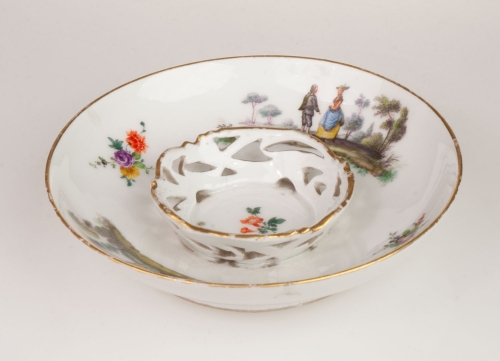 Saucer tasse trembleuse, Meissen, 1763-1774, antique Warsaw, antique porcelain, old porcelain, Galeria Żak, art, antiques
