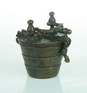 Pharmacist nesting weights, Nuremberg, 19th century 