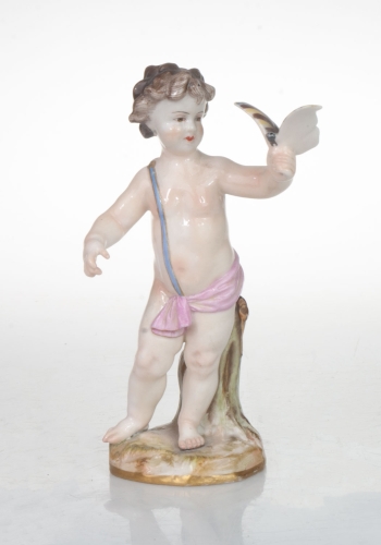 Putto z motylem, Miśnia, XIX w. , antyki Warszawa, skup antyków, porcelana, stara porcelana, Galeria Żak