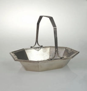 Basket, Whiting Manufacturing Co., New York, 1917 