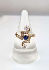 Sapphires ring