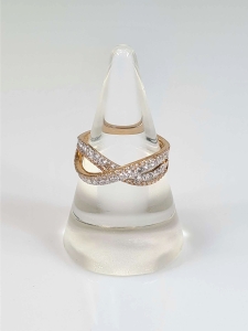 Diamonds ring