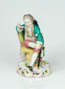 Michel Victor Acier “Młodzieniec czytający książkę”,  Miśnia, XIX w.