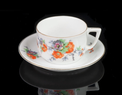 Tea cup, Schwarzburg Rudolstadt Straus & Söhne, 1904-1924, old porcelain, antique porcelain, antiques Warsaw, Galeria Żak