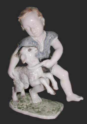 "Chłopiec z jagnięciem", Rosenthal, antyki, Galeria Żak, stara porcelana, porcelana, antyki Warszawa, figurka porcelanowa